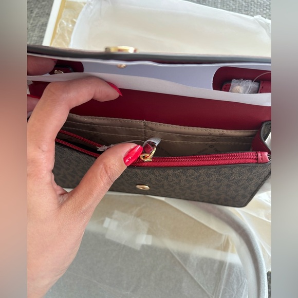 Michael Kors Jet Set Travel Crimson Logo Clutch Crossbody – Brand New with tag - Picture 12 of 16